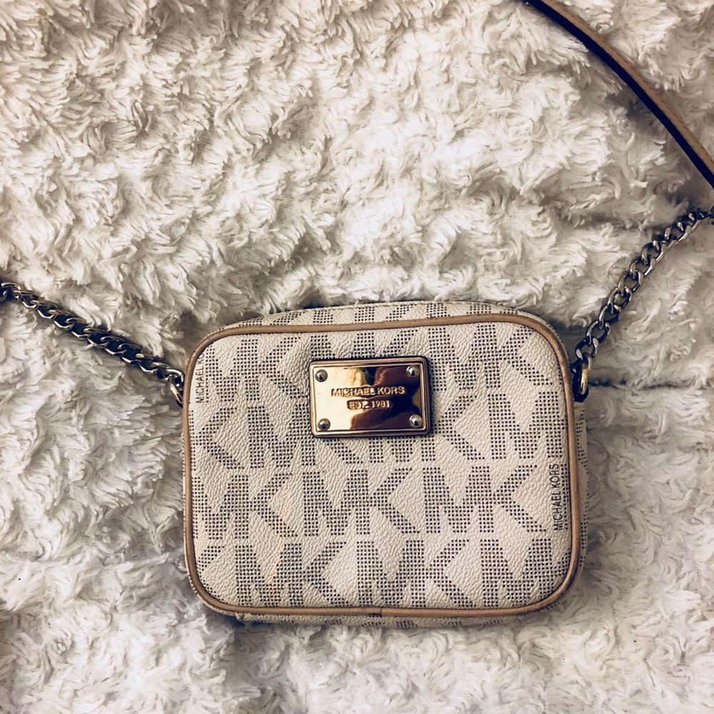 Michael Kors Jet Set Crossbody